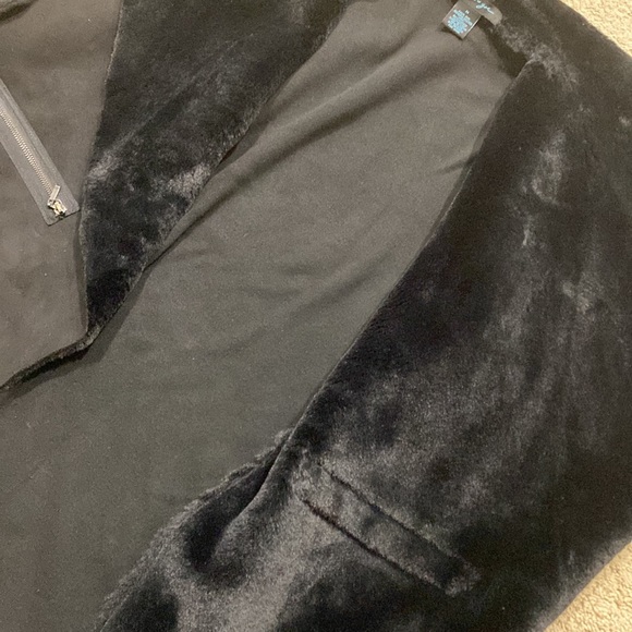 Light Sweater - Picture 3 of 3